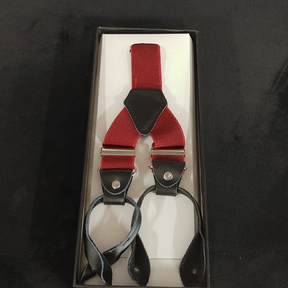 MEN'S FERRECCI SOLID BURGUNDY BUTTON END SUSPENDERS.